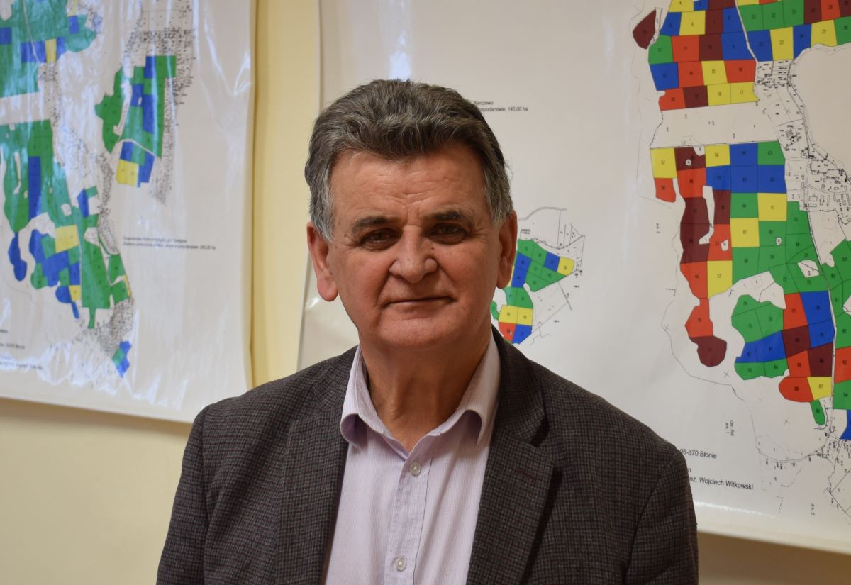 Ryszard Kostrzewski przed ostatnie 8 lat, czyli do 31 grudnia 2022 r. pełnił funkcję dyrektora Zakładu Doświadczalnego Bartążek