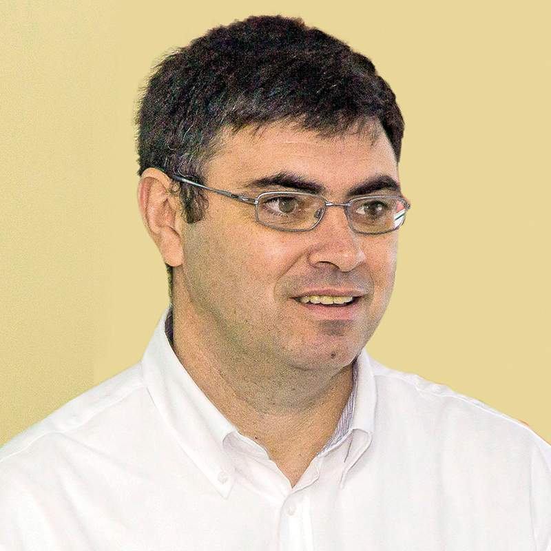 Carlos Martinez Davila