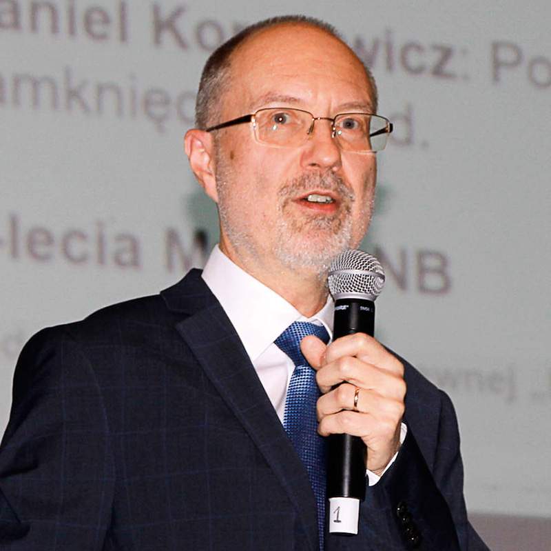 prof. dr hab. Daniel Korniewicz
