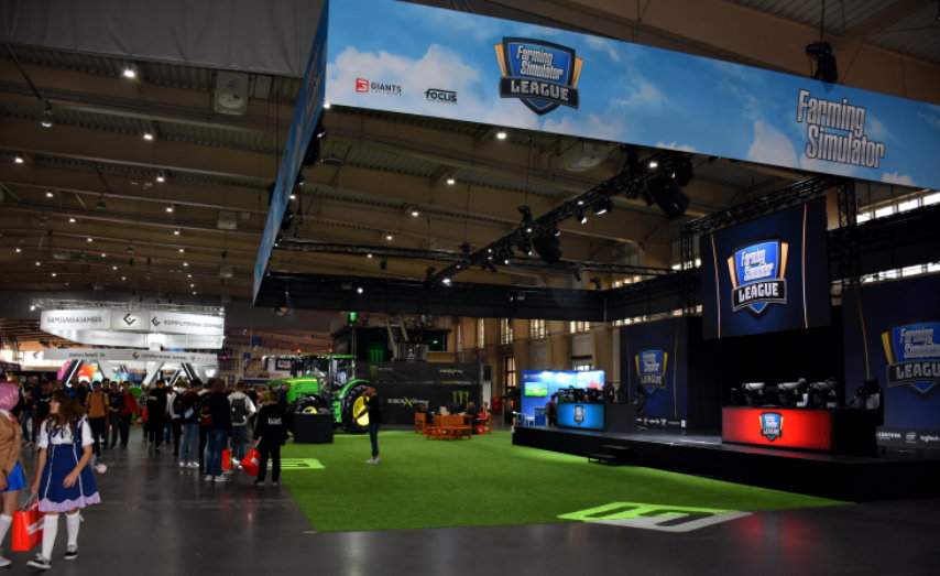 Informacje o lidze oraz turnieje online można śledzić pod linkiem https://fsl. giants-software.com/. A tak wyglądały przygotowania do rywalizacji polskich teamów w grze Farming Simulator w 2019 r. w czasie Poznań Game Arena