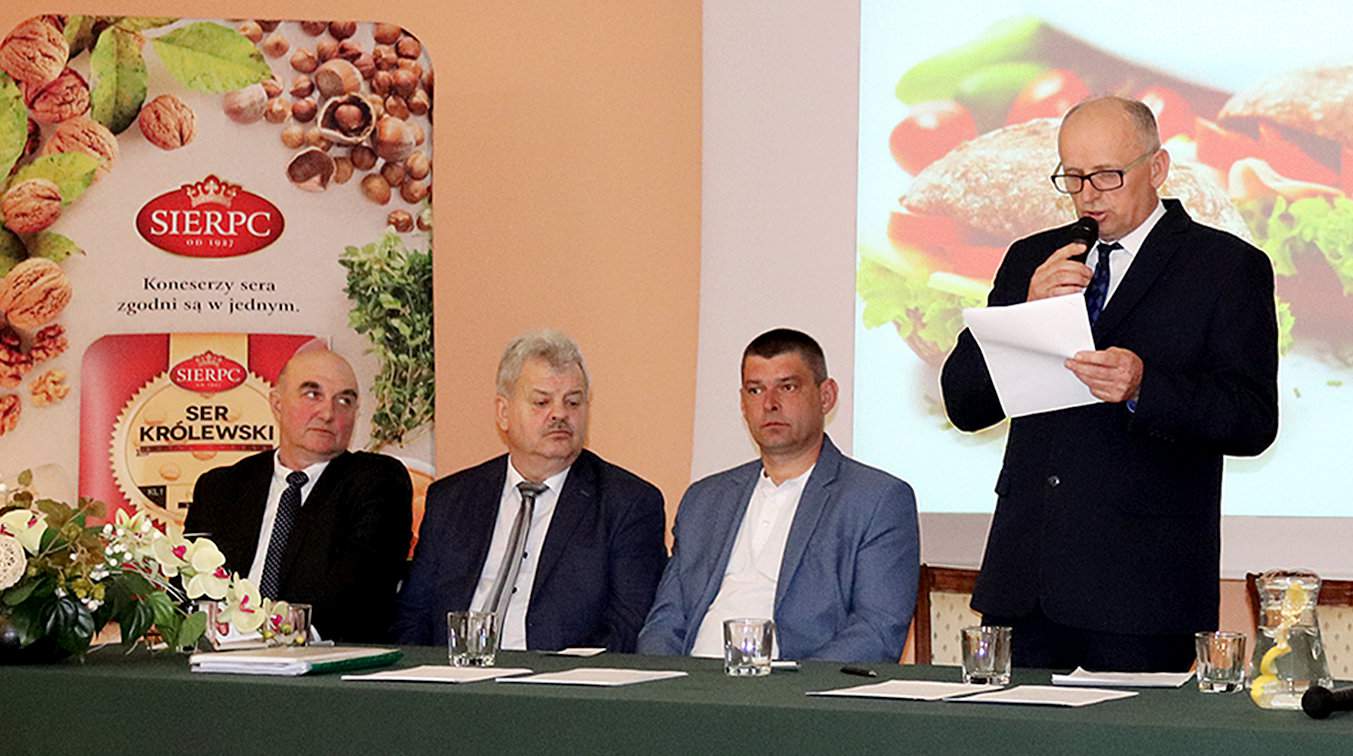 Prezydium Walnego (od lewej): Roman Kołodziejski, Bartłomiej  Traczyk, Piotr Gutowski, Witold Dziurlikowski