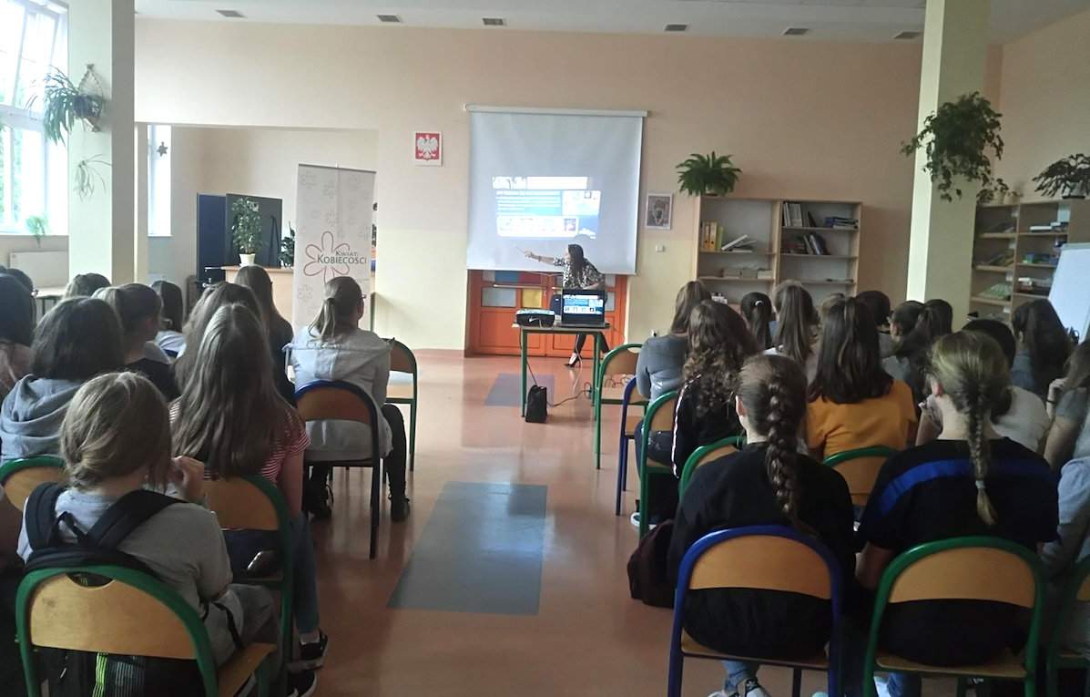 Spotkanie edukacyjne pod hasłem „Młoda i zdrowa” w Gimnazjum w Maszewie