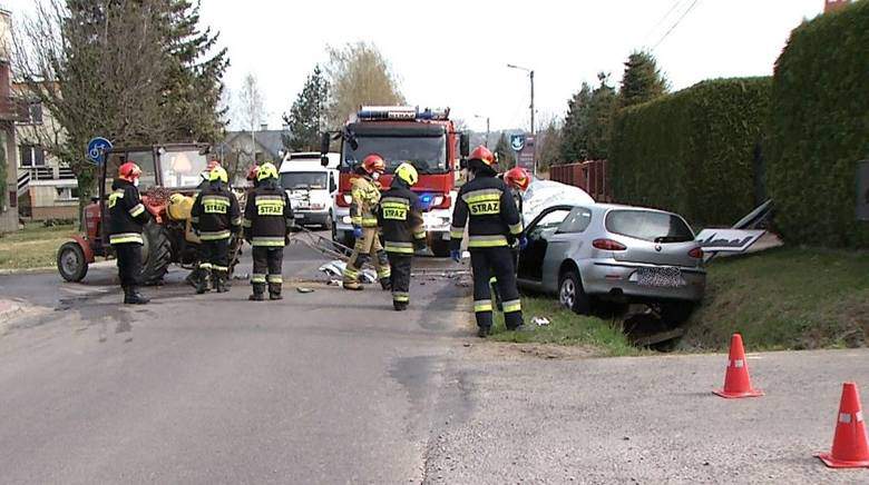 Tarnów: zderzenia ciągnika rolniczego z samochodem w Świebodzinie