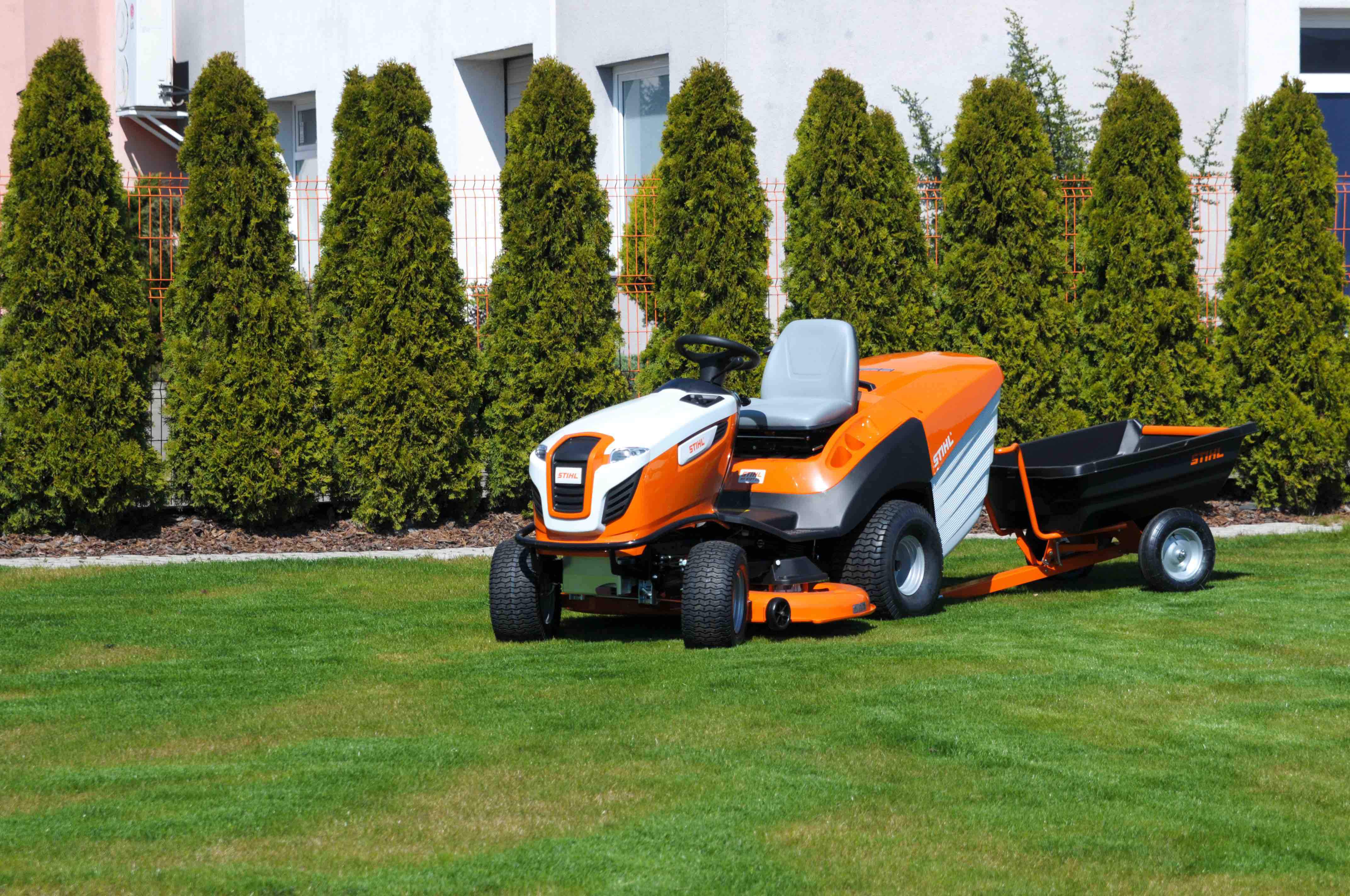 W konkursie Izydory 2019 do wygrania jest traktor ogrodniczy z przyczepką marki Stihl 