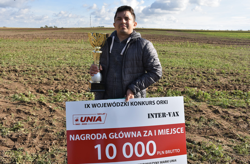 Zbigniew Ziółkowski, który reprezentował powiat toruński, zwycięzca IX Wojewódzkiego Konkursu Orki