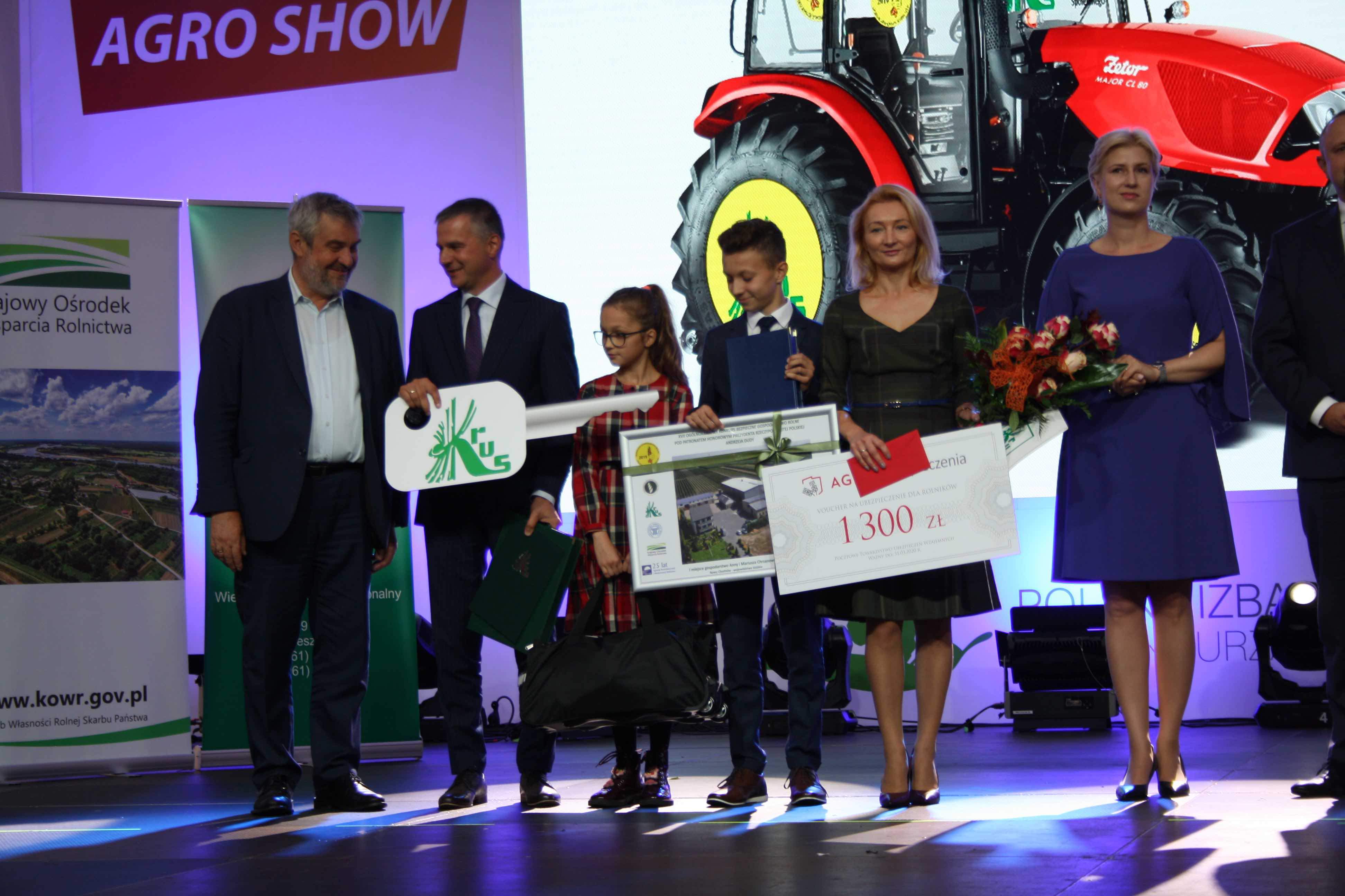 Zwycięzcami konkursu Bezpieczne Gospodarstwo Rolne w 2019 roku zostali Anna i Mariusz Chrzanowscy z Nowego Chodnowa